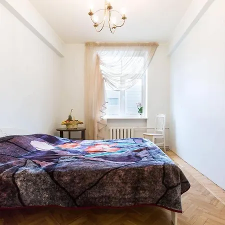 Bright Near Bus Statioon Apartamento Tallin